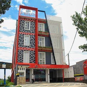 D'SHARIO Hotel Kepanjen